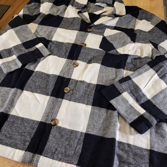 NWT Old Navy Black & White Buffalo Check Flannel Pajama Set Large - Picture 4 of 15